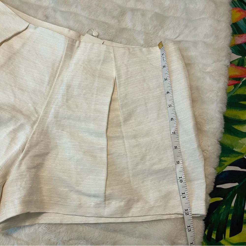 NWT $195 Tory Burch 8 Ivory White Canvas Pleat Front Georgina Preppy Shorts